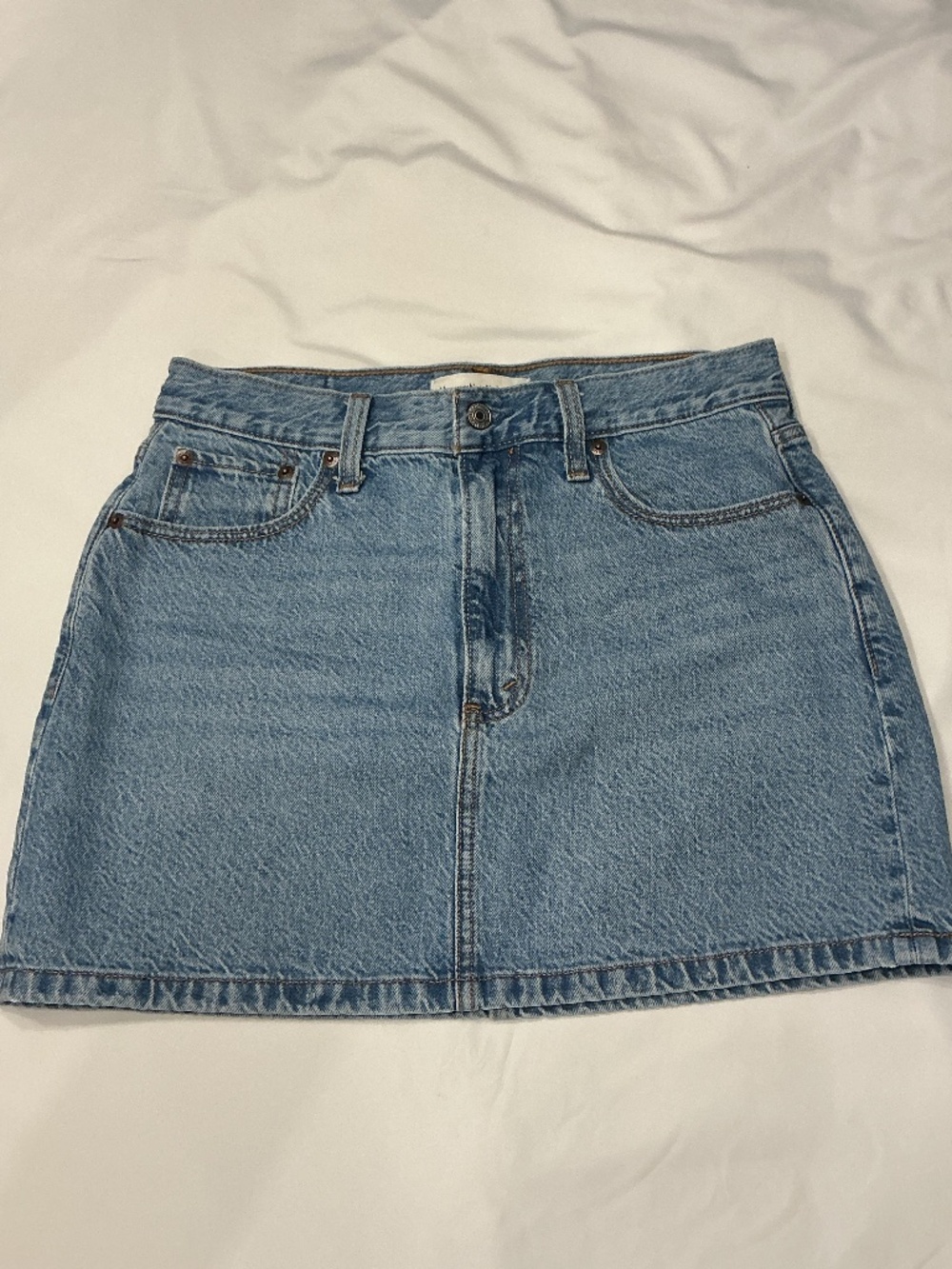 ABERCROMBIE & FITCH DENIM SKIRT (size: 27)
